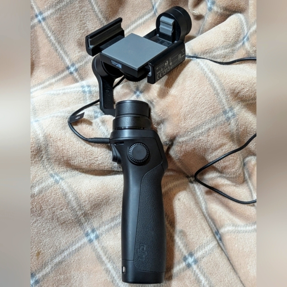 DJI OSMO MOBILE Phone Stabilizer Gimbal Leather Bag Battery Bundle | ZM01/OM150